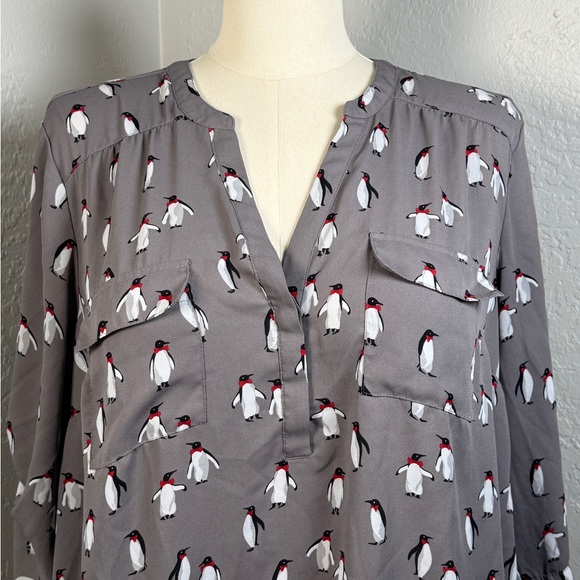 Torrid Harper Georgette 3/4 Sleeve  Penguin Print Blouse Plus Size 2X - Picture 3 of 9